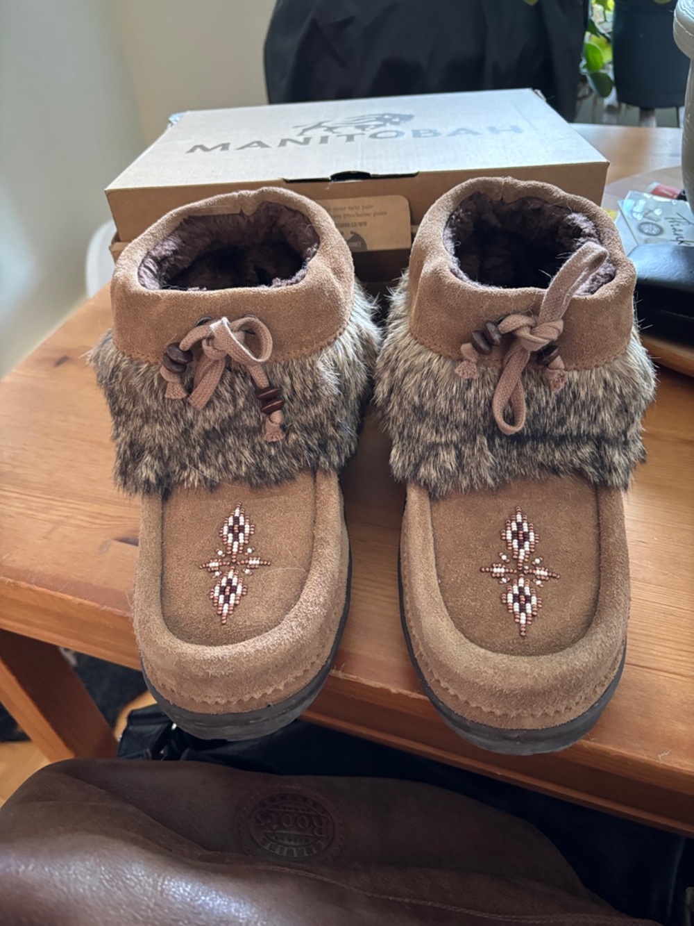 Mantibah Women's Brown Suede Moccasin Booties with Faux Fur